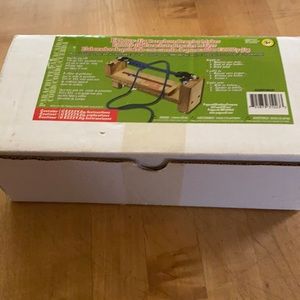 Parachute bracelet maker